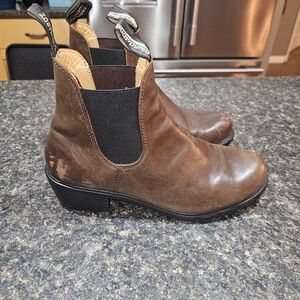 Ladies Blundstone Boots